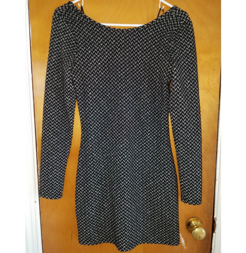 Black backless dress